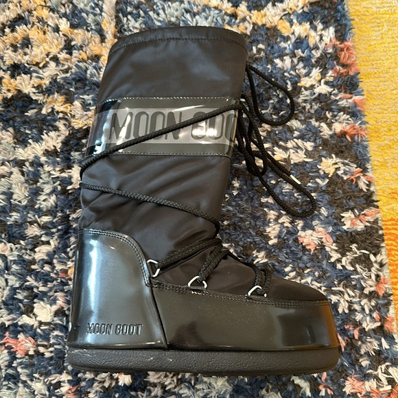 BLACK MOON BOOTS - Picture 5 of 10